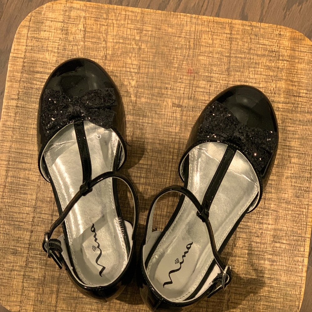 Nina T-strap Black Patent Leather Dress Shoes, Size 12